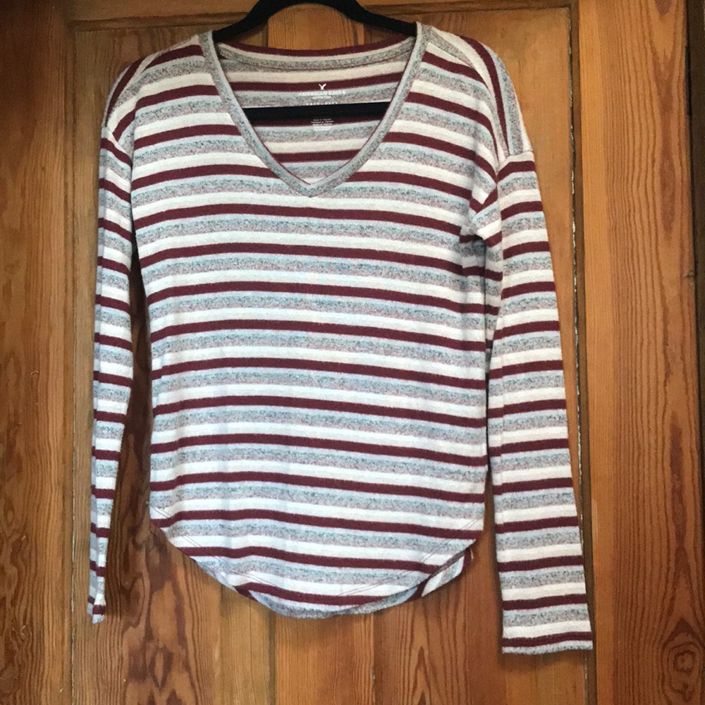 American Eagle long sleeve shirt